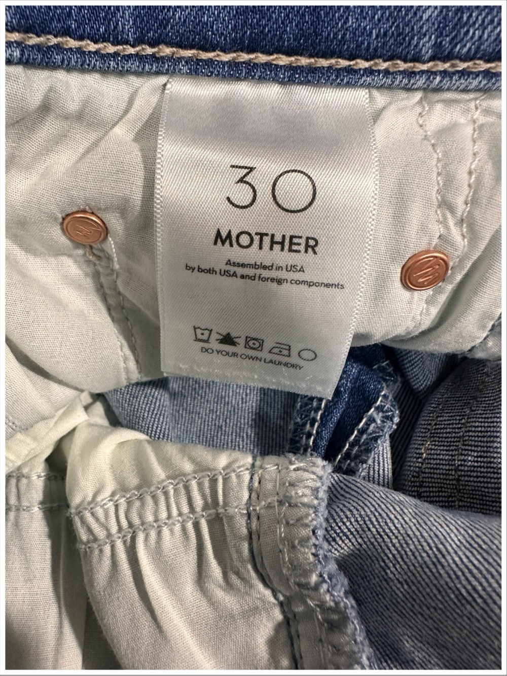 Mother Weekender Fray in Ride Hard, Live Louder ~ Size 30 ~ Item #X30 - Picture 8 of 9